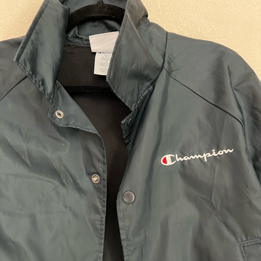 Champion Vintage Style Cropped Windbreaker - Picture 4 of 7